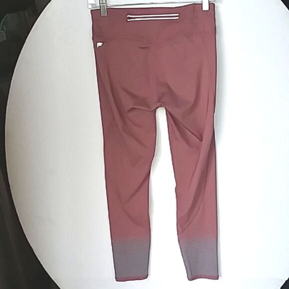 Fabletics Leggings / Yoga Pants Dusty Mauve - Picture 2 of 9
